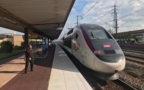 Le TGV á Mâcon-Loché TGV